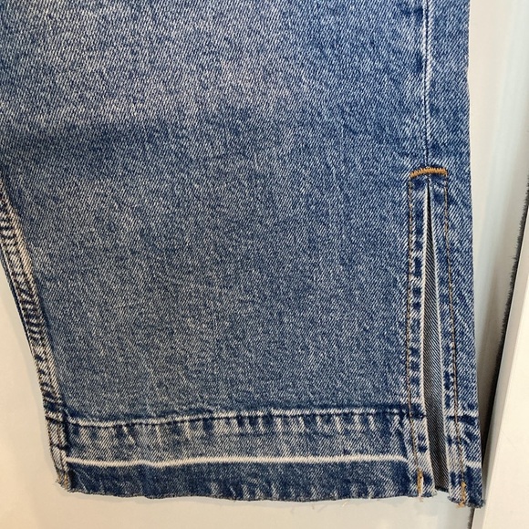 GAP 90’s Loose Mid Rise Jeans - Picture 8 of 15
